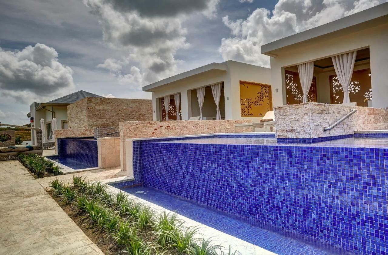 Royalton Antigua, An Autograph Collection All-Inclusive Resort Five Islands Village Екстер'єр фото
