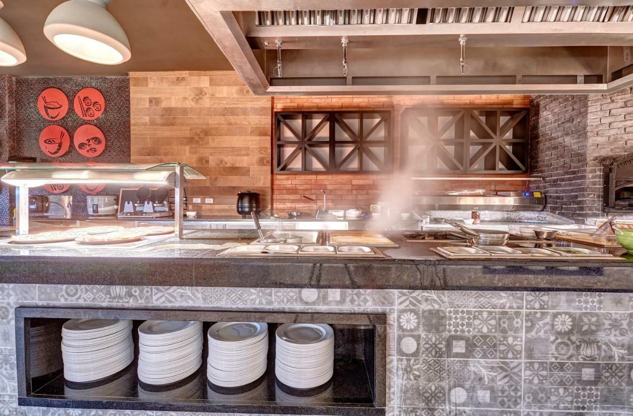 Royalton Antigua, An Autograph Collection All-Inclusive Resort Five Islands Village Екстер'єр фото