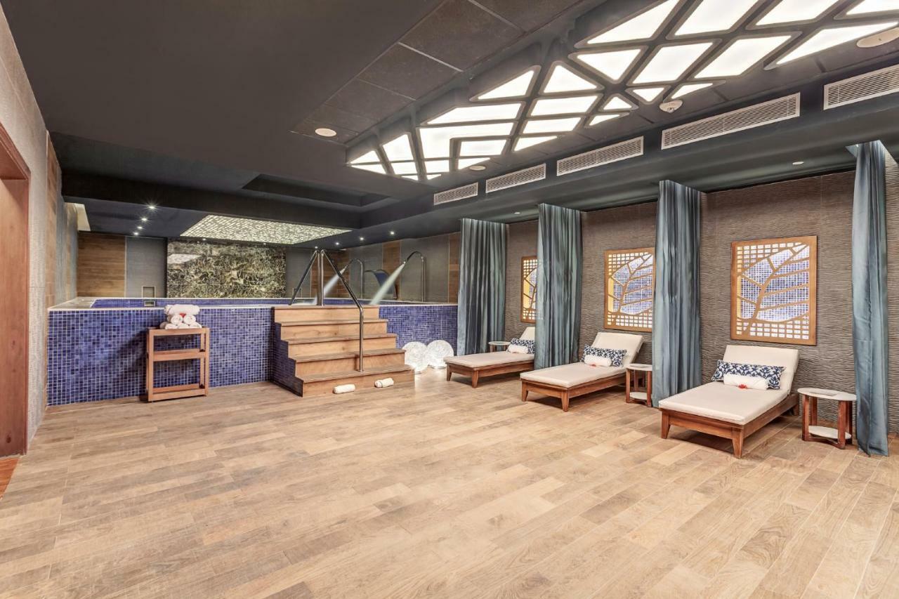 Royalton Antigua, An Autograph Collection All-Inclusive Resort Five Islands Village Екстер'єр фото